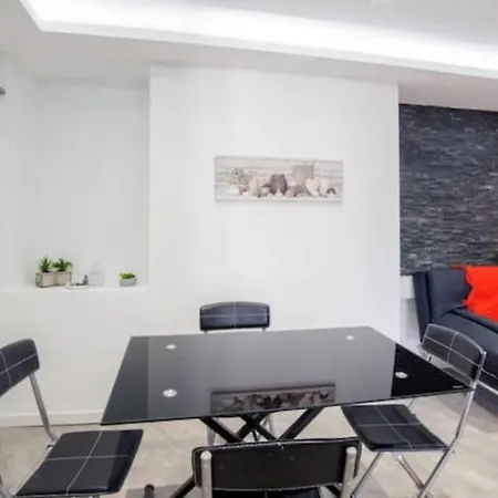 Apartment Magnifique 2 Pieces Devant Le Tramway Nice